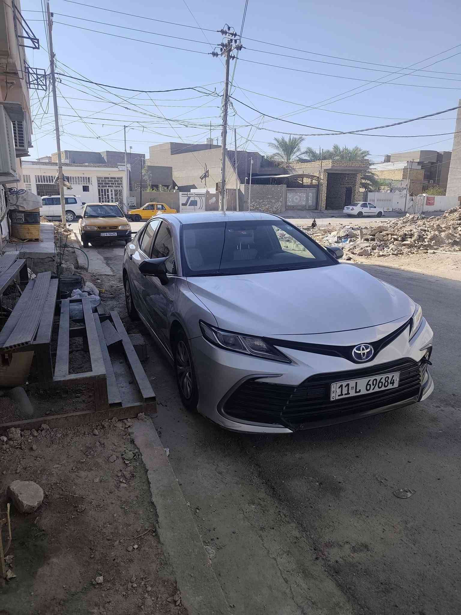 كامري 2022 le
مواصفات سياره معروفة 
ماشي 58 
 بصمه تشغيل  
بصمة ابواب
دخول ذكي
لد نهاري 
 

داخل اسود 
 
٣ انظمة قيادة 
القماره مثقوبه 
رقم بغداد 
ضرر موضح بالصور بالتفصيل السونار 
السعر 163
عنوان سيارة الديوانية 

***********
