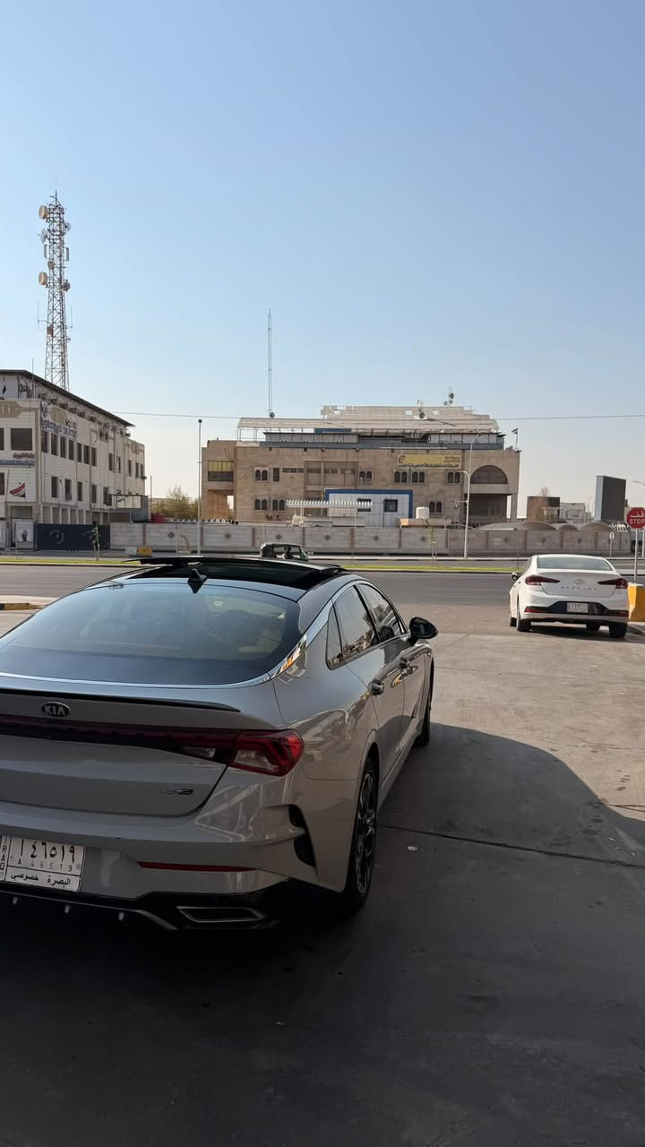 السلام عليكم K5 2021 فول 1/1 ماشيه 60mi وارد امريكي بيه قطعه وحده فقط هوه البنيد مضرر ونفسه مصلح وراجع والجنطه اجت من امريكا مقسمه وبيها بارد سياره نضيفه بيه تايرات جديد وحداده وسياره كله محسن ونضيفه سياره معوقين بصره والمعوق موجود بالبصره وثاني يوم يسويلك وكاله مكان السياره بالبصره رايدها ب 145  بيها مجال ان شاءالله 
***********

نص مكتوب في الصور:
- 69 en.bidfax.info 9:58 Free bid history copart and iaai » Kia » K5 » Kia K5 Gt Line 2021 Gray 1.6L 4 vin: 5XXG64J25MG062549 Kia K5 Gt Line 2021 Gray 1.6L 4 vin: 5XXG64J25MG062549 BidFax.info Final bid: $7600 Auction: Copart SOLD Lot number: 72419612 Date of sale: 28.02.2023 Year: 2021 5 جميع علامات التبويب علامة تبويب جديدة عدسة Google