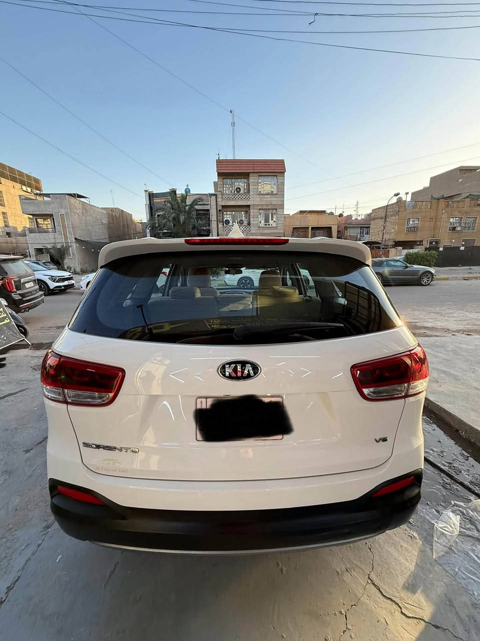 سورنتو خليجي 2018 رقم بغداد
محرك 6
سبعة راكب
بيها حادث كما موضح بل الصور ومشتغليها درجة اولى 
سيارة حيل نظيفة
سعر السيارة 190 
***********
