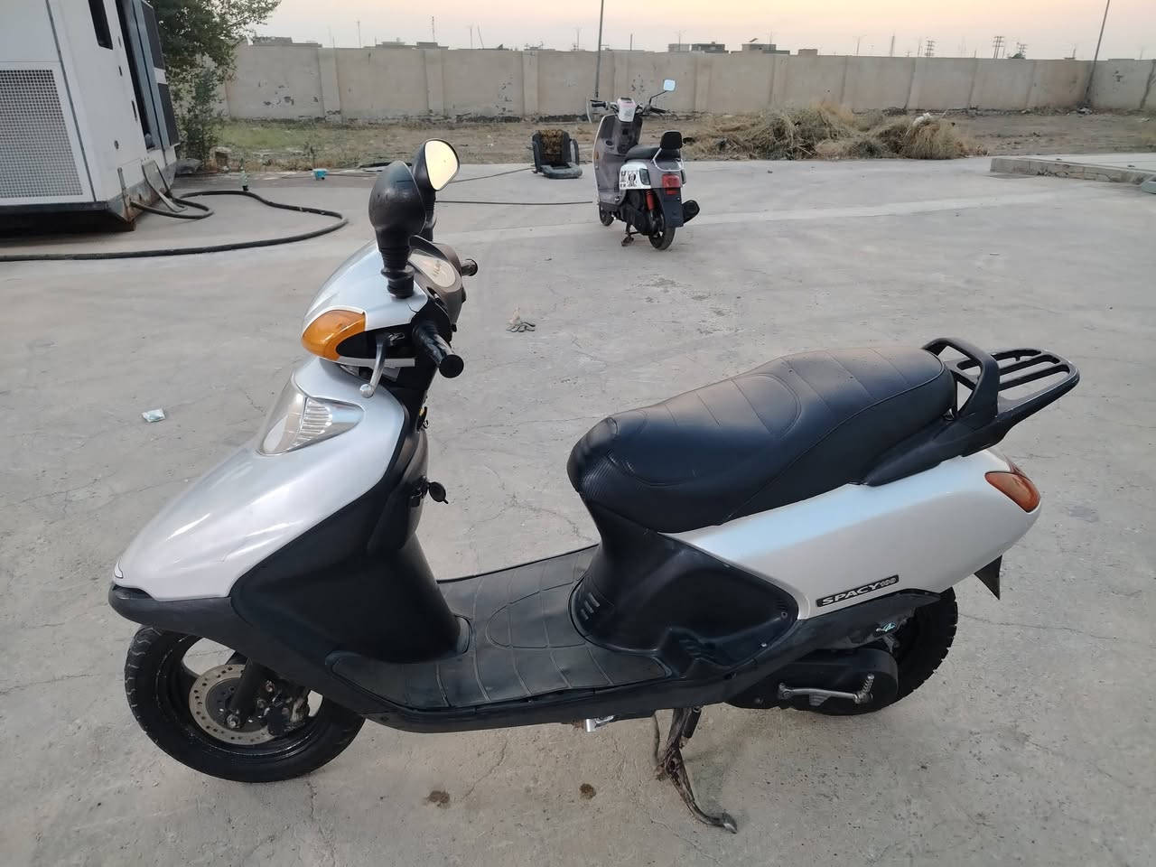 سبيسي ياباني بلادي كفر اصلي خمس اختام ماشية 20 الف حقيقي 750 وبيها مجال
*********** كوت الشهداء
