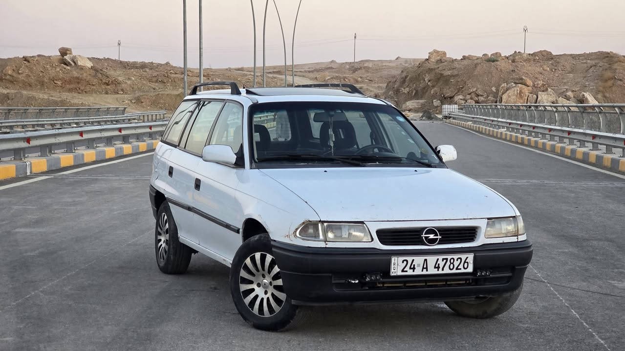 ​🚗 للبيع
🔹 نوع السيارة: أوبل أسترا (ستيشن)
🔹 الموديل: 1995
🔹 حجم المحرك: 1.6
🔹 رقم اللوحة: دهوك (بأسمي، تحويل مباشر بدون أي مشاكل)
🔹 الحالة الفنية: محرك وكير شرط الفحص، الكهربائيات فول وشغالة بالكامل.
🔹 البدني: خالية من الصبغ والضرر تماماً (بدون صبغ أو حوادث).
​💰 السعر: 55 (وبيها مجال للجادين).
📞 رقم الهاتف:***********
​📍 ملاحظة: السيارة نظيفة ومحافظ عليها
