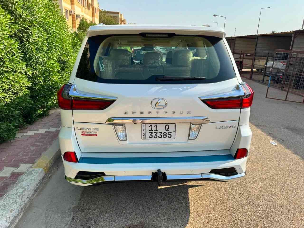 Lexus LX570 2017 خليجي 🇯🇵🔥

للبيع لكزس LX570 موديل 2017 خليجي، سيارة نظيفة جداً وتستاهل.

• خليجي – كفالة عامة
• بريم أصل 
• لا يوجد حادث
• فول مواصفات
• داخلية جلد لون بيج، نظيفة جداً
• 7 ركاب
• شاشة وسطية وأنظمة تحكم متعددة
• تبريد وتسخين المقاعد
• دبل ونظام تحكم بالطرق
• كاميرات وحساسات
• السيارة نظيفة من الداخل والخارج
• المقاعد عليها تغليف، والمحافظة عليها واضحة
السيارة نظام جكات تصعد وتنزل الكراسي كهرباء 
بريم فول واحد على واحد سوبر سبورت جنطة كهرباء ترحيب عند فتح الباب السيارة ماشية 108 كم بس 
السيارة جاهزة للفحص بأي مكان يختاره المشتري، .

📍 الموقع: بابل ، الحلة 
📞 للتواصل: راسلنا على الواتساب 
***********
***********
او
اتصل على الارقام 
*********** 
***********
