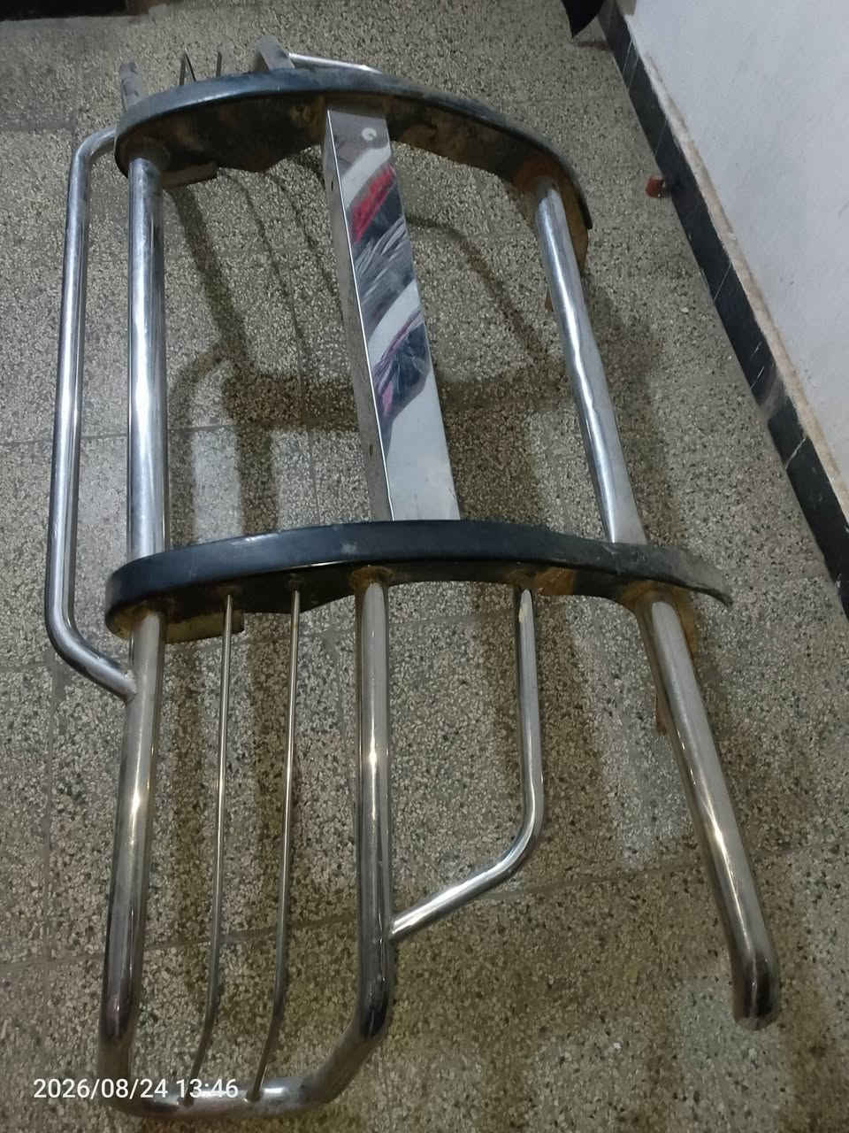 السلام عليكم درع استيل اصلي نظيف جدا مكاني بغداد شارع فلسطين سعر  75 رقم ***********
