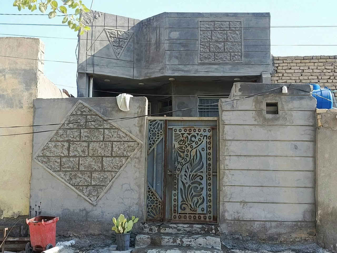 الديوانية الشافعية • ١٠٠م • قابل للتفاوض
