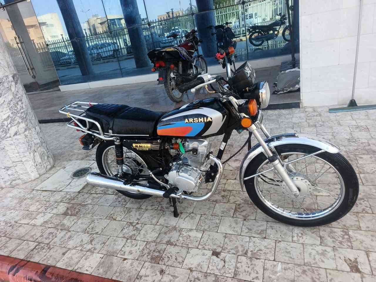ارشا أمتياز 2025 أوراق سكنر 
كامله من كلشي 
وبلواقع احلى من الصور 
جاهزه بانزين ودهن وترايك للنجف
كهربائيات كلها شغاله 
للبيع فقط مستعجل ع بيعتها 
مكاني كربلاء الامن الداخلي
سعر 675 مجالها للشراي فقط
شراي راسلني واتساب ***********
