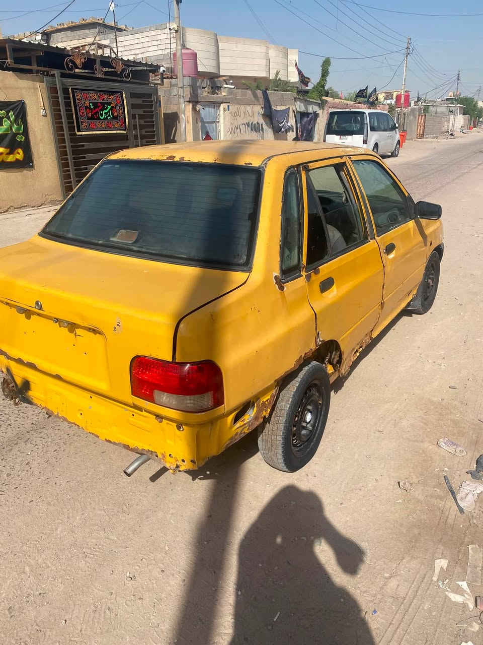 لبيع موديل ١٢رقمها حمر  مابيها راعي سعر٥ورقات وبيها مجال مكان البصره ابو الخصيب واتساب ***********
