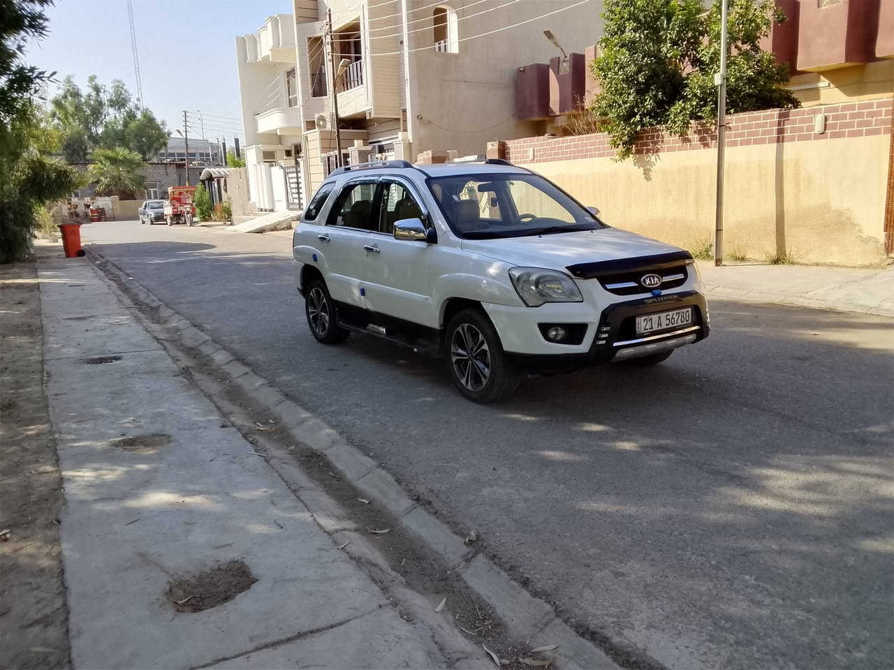سبورتج 2009 خليجيه داخل بيجي جديده وجاهز مكفوله من لصبغ بيها بارد بلدوسه وفاتحين لباب مكفوله من كلشي محرك 2000 رقم سليمانيه سنويه جديده تخم تاير تبريد صدر كله تمام لسعر ،115 وبي مجال قليل عنوان ديالى تصال فقط كلشي موضح يمك

