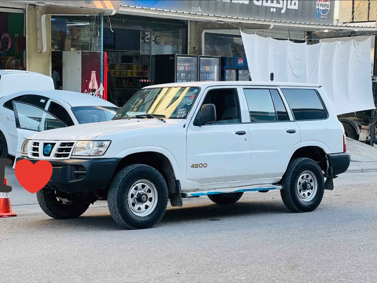 سەرەتا سڵاو نیسان پەترۆل فرۆشتن سعری 78$
2001 کویر یەک لا بەتانەی تەقیە 
دەعمو لیدراوی نیە سێ بۆ جوار پارجەی بۆیاخە 
سەنەوی تا 2031 تازەیە ناوی نیە 
سالۆنسای بیلادە مەکینەی گێری بەشەرت دەبل ئەکسل 
سەوتی ئەکسل بەشەرت تاقم پێشوو دوای جرکەی تیا نیە 
جوار تایەی تازەیە لە ژێرە بۆ زانیاری زیاتر تەلەفۆن بکە 
***********ـــ***********ڤایبەر وەتس ئەپ لەسررە
ئەدمین جاومانە❤️❤️❤️

