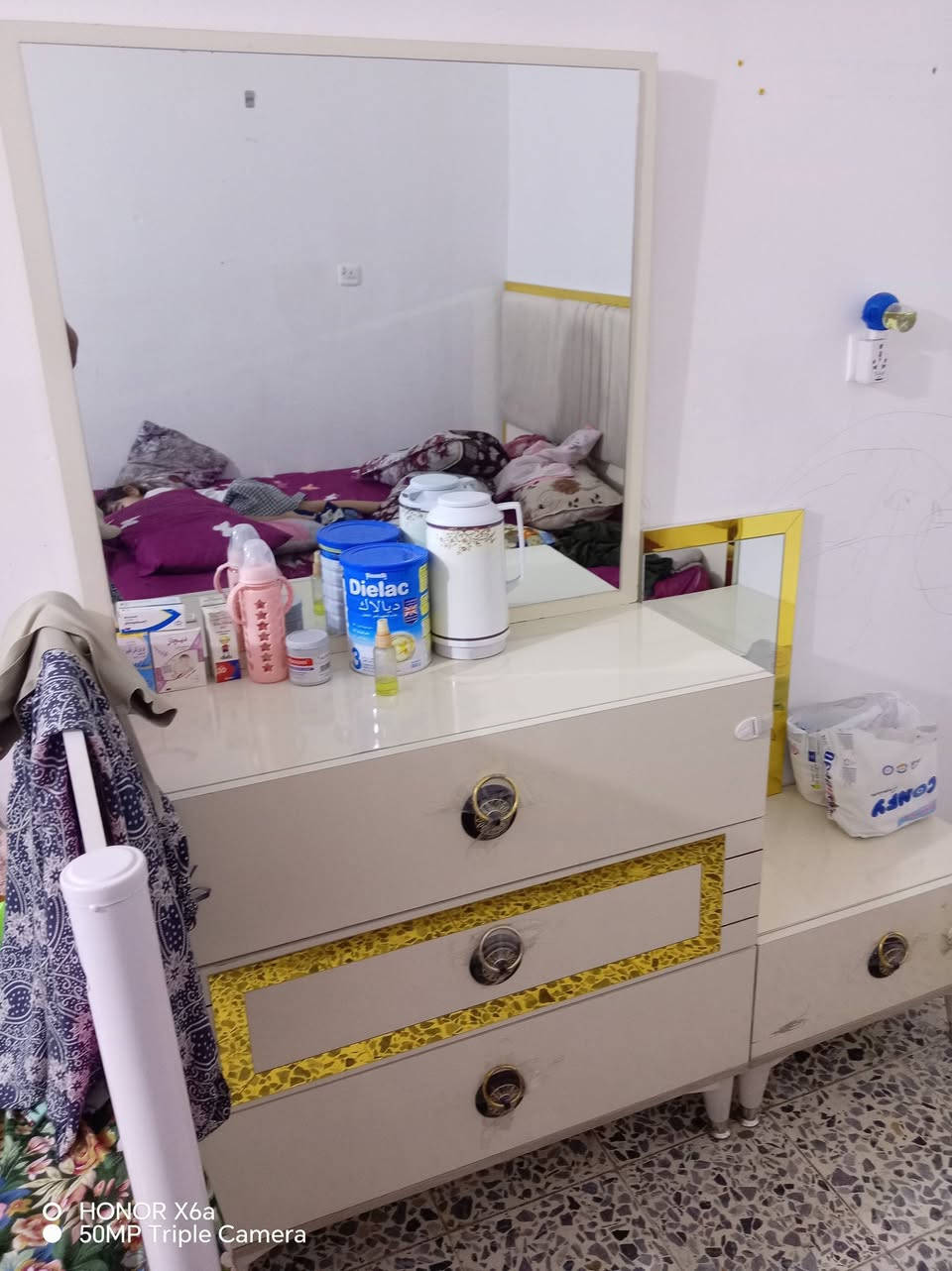 غرفه نوم تركي بابين سلايت نظيفه مع الدوشك للبيع مكان بغداد لاستفسار ***********
