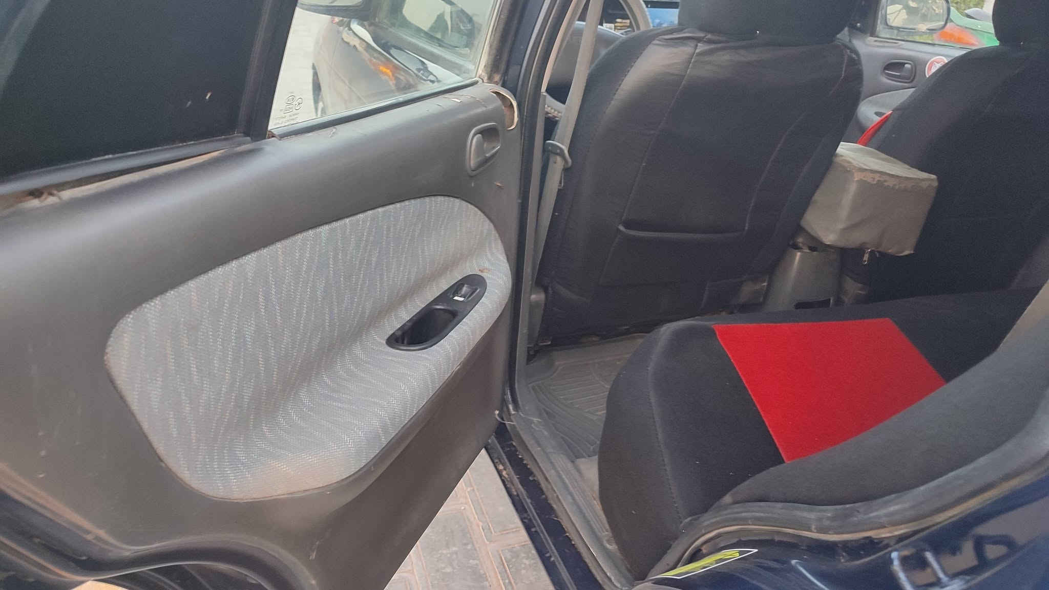 كيا سيفيا البيع موديل 96رقم بغداد مشروع وطني كير عادي محرك مفتوح مكينه وكير مكفولات تخم تاير حداديه امامي و خلفي جديد 
كهربائيات كل شغاله 
ارضيه جلد جام شغال 
دواخل جديده 
اليتات جديد 
شاشه مسجل كبيره
سياره مكفوله من عيب شرعي
مصبوغه الجماليه فقط 
السعر 32بيه مجال ***********  غير متواجد عل فيس

