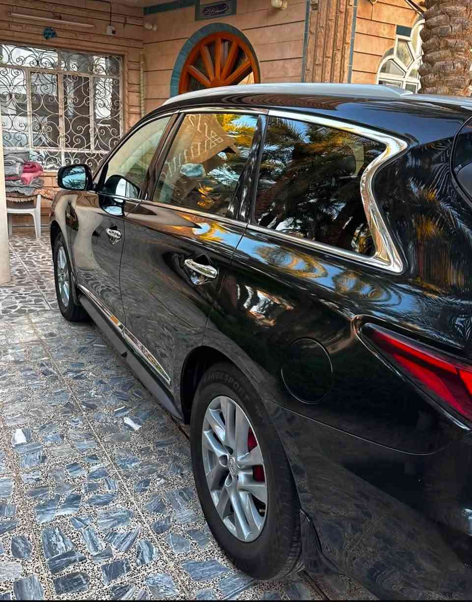🔥لعشاق الفخامة🔥
انفنتي QX60 موديل 2019
4✖️4 SUV
 💢استخدام شخصي
استيراد خاص سنة 2020 
المسافة المقطوعه 220
لون اسود
داخل جلد
مواصفات كاملة 1/1 
شاشة / مري جانبية كهرباء
كاميرات عدد 5
حساسات عدد 5
لايت زئبقي زنون
رادارات من كل الجهات
قيادة آلية
تبريد تدفئة كشنات
كشنات كهرباء الكل
7 راكب مع تبريد قطعتين
صندوق كهرباء .بانوراما القمارة
تحكمات مع تبريد تدفئة ستيرن
سستم صوت 7 سماعات
تخم تاير قبل شهرين
حدادية كاملة
منضومة تبريد جديدة قبل شهرين
ادامة كاملة للسيارة
⛽️لم يتم استخدام بانزين عادي ابدا
💥السيارة على وضع الشركة بدون فتح بخاخ
⚠️رقم بغداد بسمي 
جاهزة من جميع النواحي
✅حادثها شخط بابين بدون دواخل 
✨تم تبديل بابين وجاملغ نفس اللون بلادي 
ايرباك بردة فقط 
📍 مكان السيارة بغداد
السعر 20 الف دولار

***********
——————————————————
#بيع_سيارتك #بيع #بغداد #معارض_بغداد  #اربيل #معارض #سيارات #سيارات_للبيع #سيارات_مستعملة #سيارات_VIP #وارد_امريكي #وارد_خليجي #تويوتا #لاندكروز #لاندكروزر #جي_كلاس #مرسيدس #النترا #سوناتا #هيونداي #كيا #سورنتو #سيراتو #نيسان #نيسان_صني #رانج_روفر  #لاند_روفر #لاندروفر #سيارات_كورية #سيارات_يابانية
