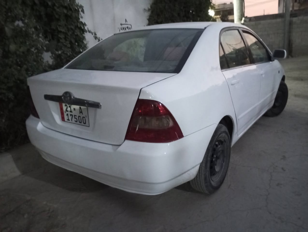 کرۆلا 2002  مەکینە بچوک گێڕ عادی 
بەشەرتی گێڕ و مەکینە  تەکسی بووە کراوەتەوە بە خسوسی

بۆزانینی نرخ
***********
