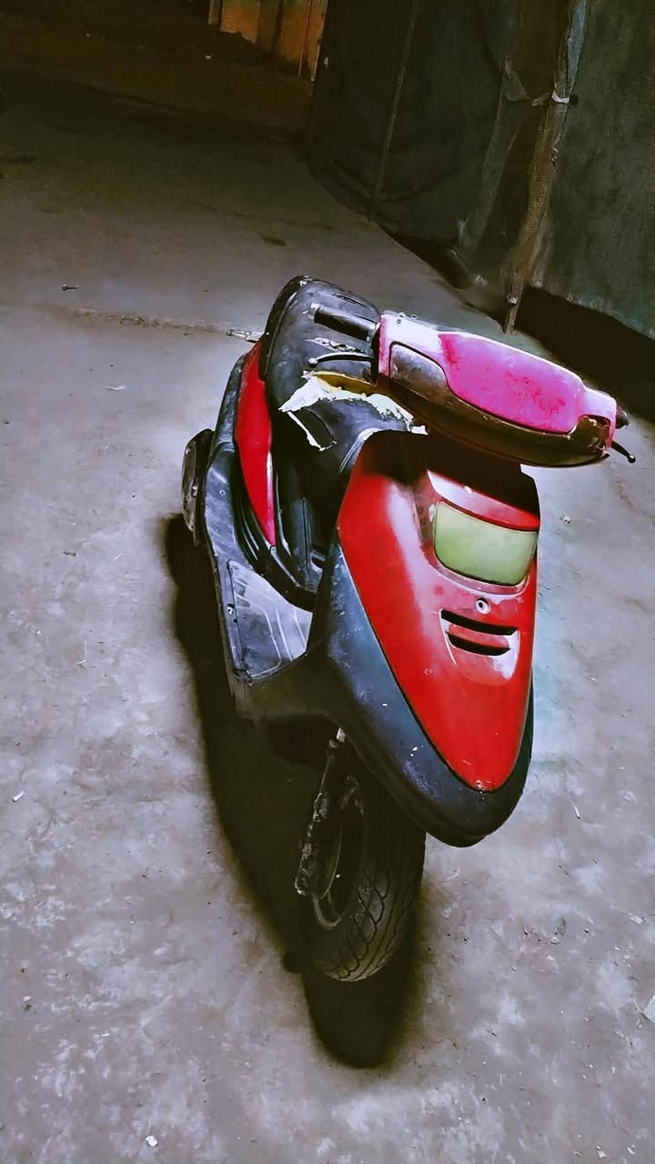 دراجه فراشه فضائي ماكينه شلعه فول بيها خيط بخار كلها شغاله نقصها بس الدقمه مال السلف ولقبوقه ولقبوقه مال الشاير شغاله سيلف مكان ديالى بعقوبه تحرير السعر 225 وبيها مجال بسيط رقم الهاتف***********
