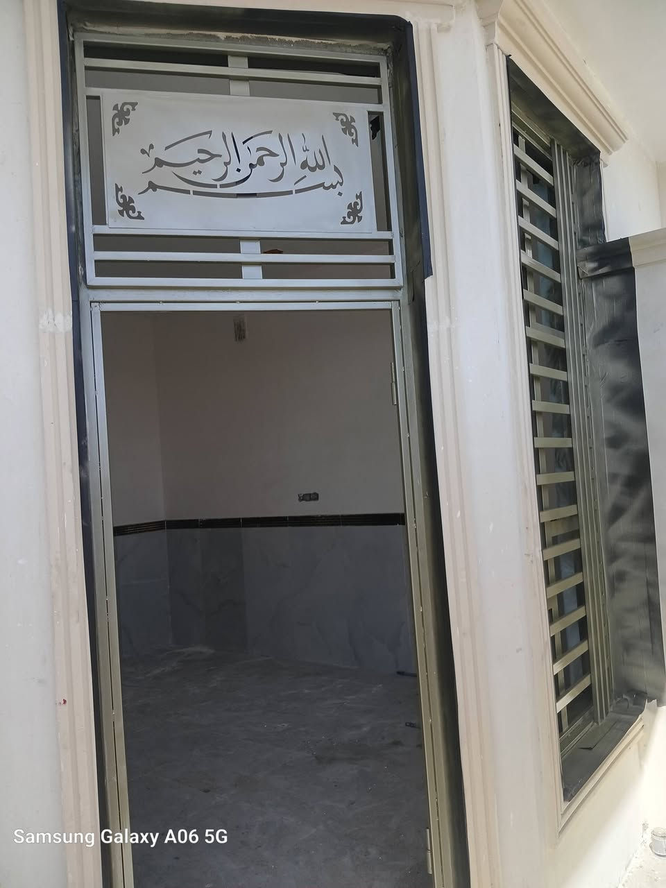 صباغ واجهات بجميع انواع الاصباغ بأنسب الاسعار

الاتصال على الرقم التالي (ابو ريحانه) 

 ***********
صباغ حديد ابواب وشبابيك مع التنضيف القطعه (15لف  الى  حسب نوعية وجودة الصبغ)
