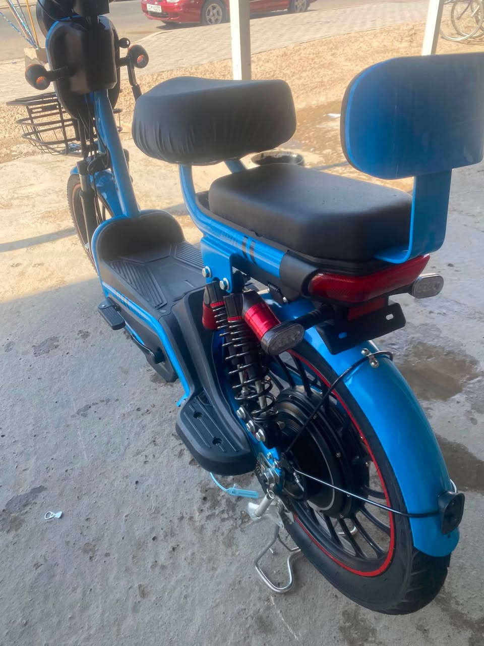 دراجة شحن حجم ٢٠بطاريات حجم كبير ٥ استعمال أسبوع استعمال أسبوع تشغيل عن بعد بصمة+كارت تشغيل سعر ٥٢٥وبيها مجال حك الجية اتصال/*********** وتساب موجود
