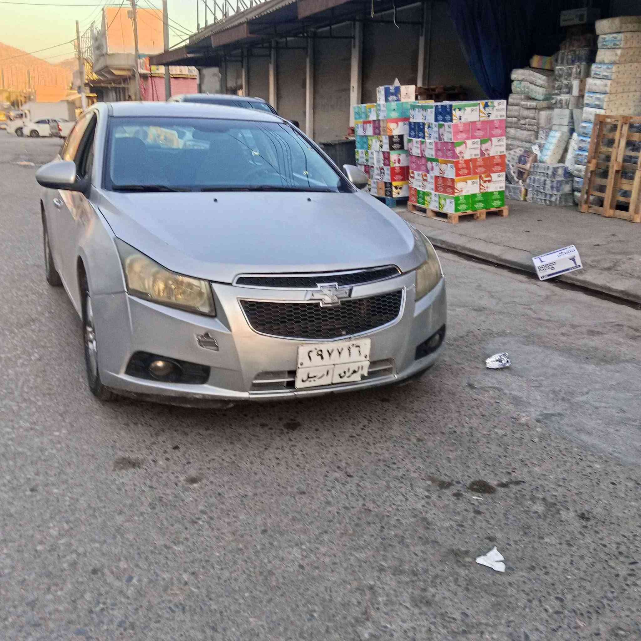 شوفرليت كروز موديل ٢٠١٢ محرك ١٦ أوبترا عليها 
سياره كير توماتيك كيرومحرك وتبريد بشرط 
سياره رقم اربيل بس موجوده بدهوك 
تحويلها بشرط 
اربع قطع صبغ بدون دواخل 
جاملوغين امامي مع بونيد وباب ورا سايق
مكانها دهوك تحويلها بشرط 
قماره هم بيها بقصات 
سعرها ٥٨ ورقه وناقص ٥ غرامه كاميرات
*********** واتس اب دهوك, العراق
