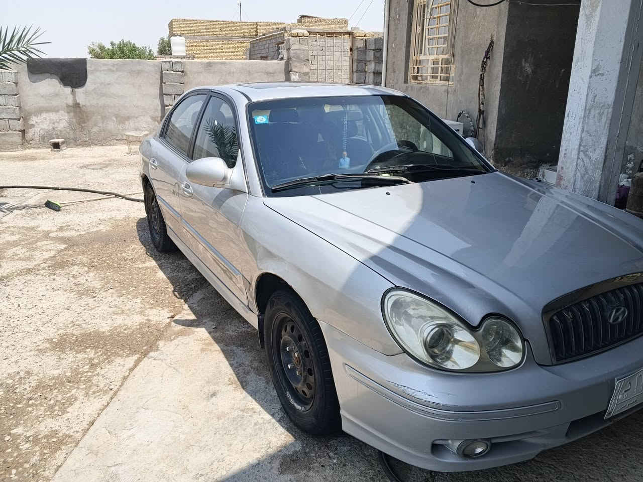 السلام عليكم للبيع سوناتا وفود 2005 مكفولة مكينه وكير تبريد ثلج المكان كوت مقابيل المعهد التقني للاستفسار الاتصال على الرقم *********** السعر 65 وبيها مجال
