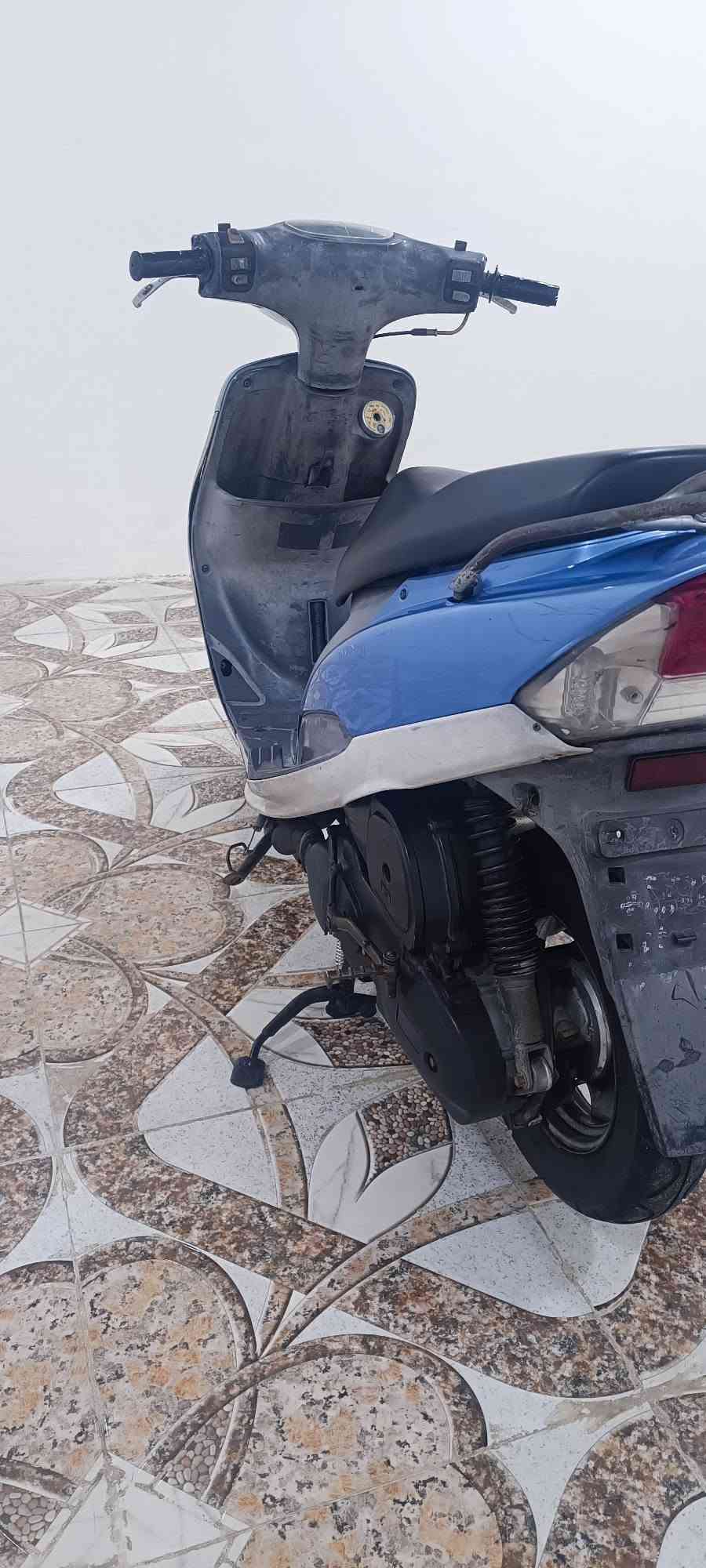 ماكس قجمه للبيع دراجه سرعه ومعدل نشطه تاكل لكاع اكل مفتوحه مره وحده ولفات كلشي بيه شغال ماعده سلف سلف يحتاجله راجز لباقي كله شغال مابيه اي نقص دراجه نضيف شوفت عينك دراجه مال بيت مامتعوبه سعر ٦٥٠ وبيه مجال عنواني جمعيات شارع ضريبه رقمي ***********
