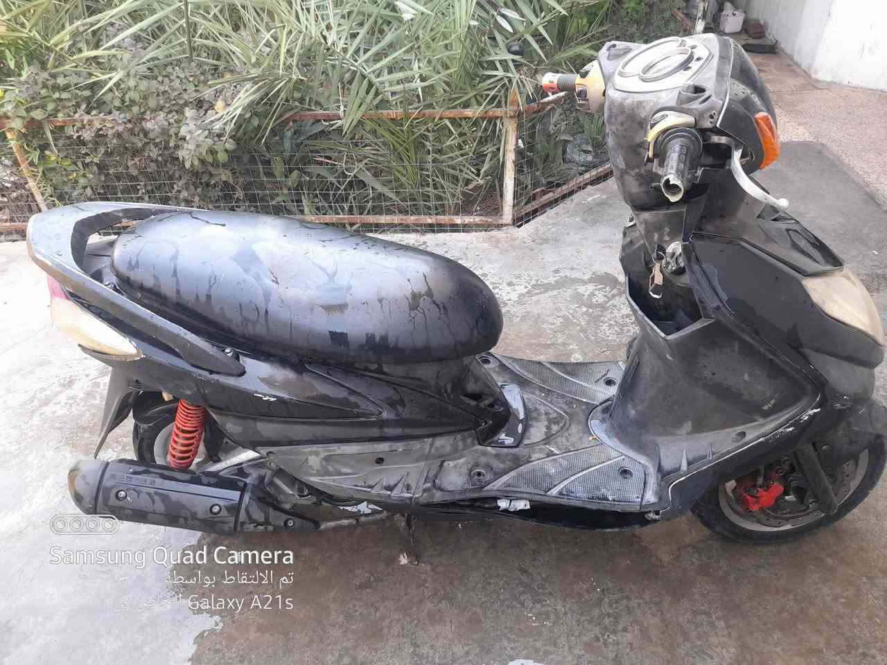 سلام عليكم شباب سكنز فحل عوزهاا ولفات فقط سعرهاا 300 وبيهاا مجال واتساب فقط  *********** مستعجل عله بيعتهااا 🤑☘️

نص مكتوب في الصور:
- Samsung Quad Camera
- تم التقاط بواسطة
- Galaxy A21s
- Galaxy A21s الخاص بي