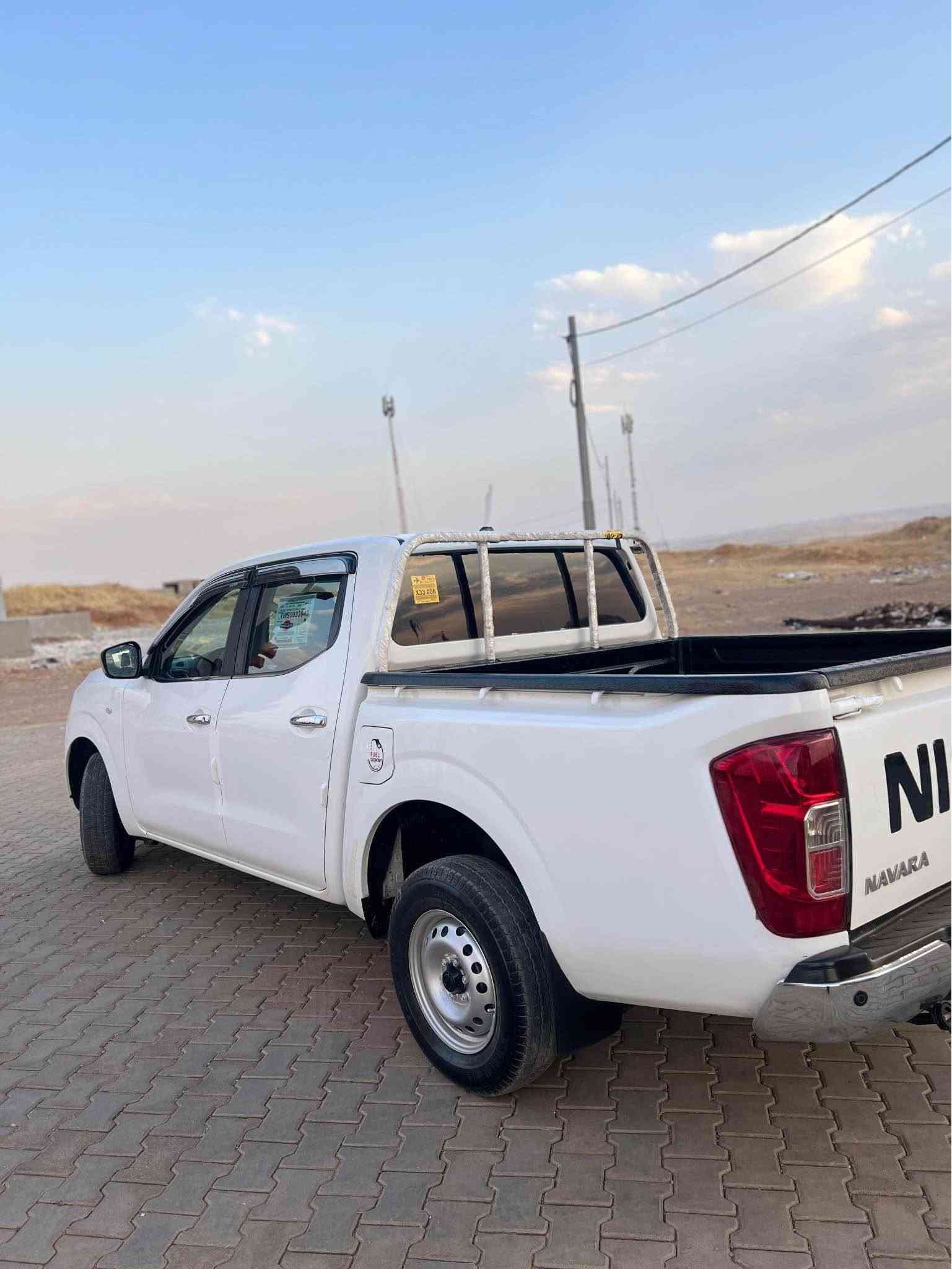 NiSSAN  NAVARA SE 2017 غاز بنزين  
بس بولند تبديل شريكه 
غاز بنزين شرط
بي دعم بي ليدانً
گئر مكينه شه رت 
تحويل وكاله شه رت 
جار تا جديد  
رقم سنوي جديد
سعر فول فول مناسب
*********** أربيل, العراق
