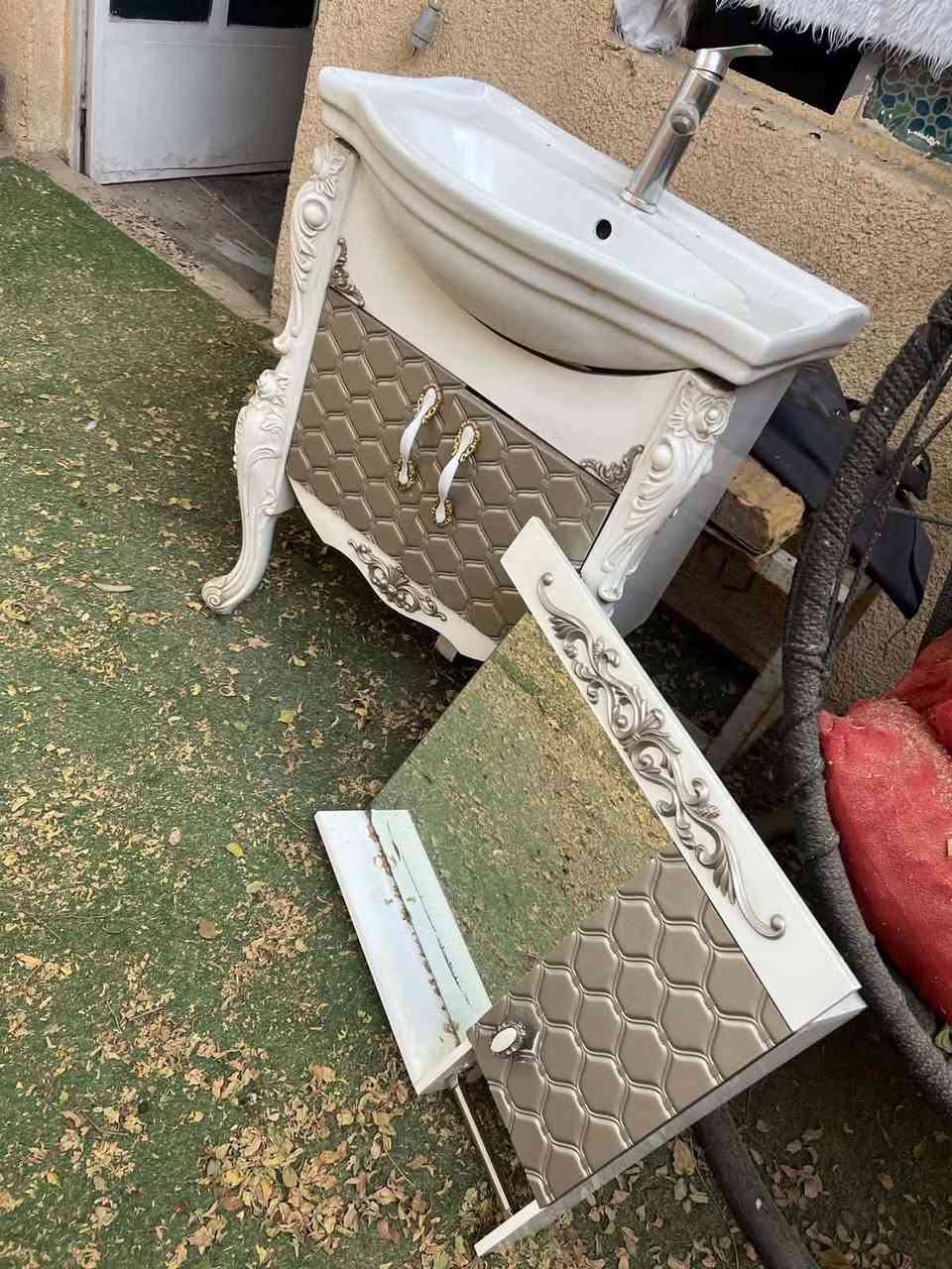 مستعجل • أغراض للبيع • ساحة عدن