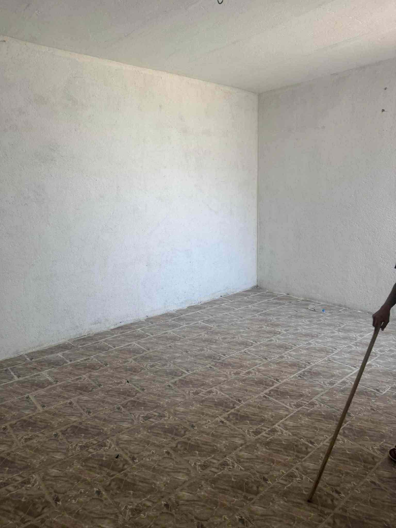 دار للبيع العكر الغربي المساحه130غرف وصاله ومطبخ وديوانيه  خدمات  جاهز للسكن بي وصل تطويب للاستفسار الاتصال***********

