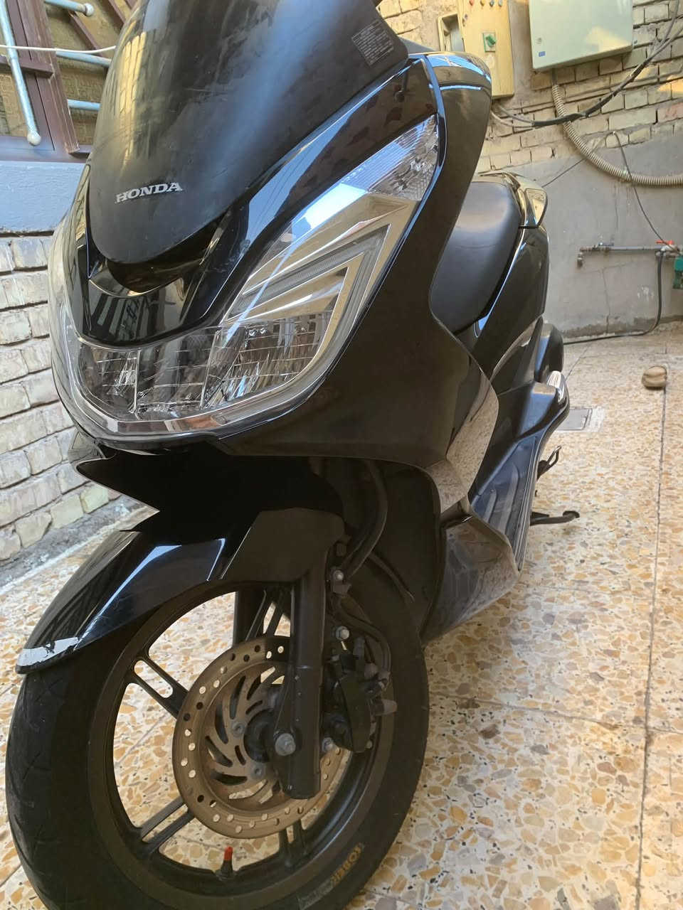 سلام عليكم pcx جيل ثاني ياباني JF محرك 125 
لون اسود دراجه جديده كلش وجاهزه من كل نواحي ناعمه دراجه مكفوله كفاله عامة دراجه ماشيه 44 الف حساس ستان حساس زدحام سويجين  وي دراجه 

العنوان بغداد السعر 16 وبيها مجال بسيط *********** شراي يتصل ويدلل

