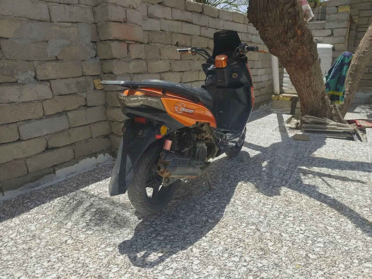 سلام عليكم 

دراجه سترونك موديل 23 للبيع او مراوس بايسكل شحن 

دراجه كامله عوزه تاير الخلفي فقط 

سعره 400 وبيه مجال حك الجيه 

المكان،، سوق الشيوخ،،كرمه بني سعيد 

للتواصل..
***********
