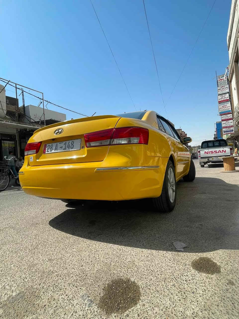 يالله السلام عليكم للبيع سوناتا موديل 2009 خليجي  بيها بارد   بالبنيد وشويه من الجاملغ رقم نجف مصفره هيئه وغرامات سنويه ل 30 سعره 98 وبيها مجال حداديه جاهزه  تخم  تاير جديد صار سبوع شاده كير مكينا مكفولات 
خطها رميثه نجف حجم المحرك 2400 تبريد ثلج لاتنقص ولا تبخر السياره خير من الله ***********
