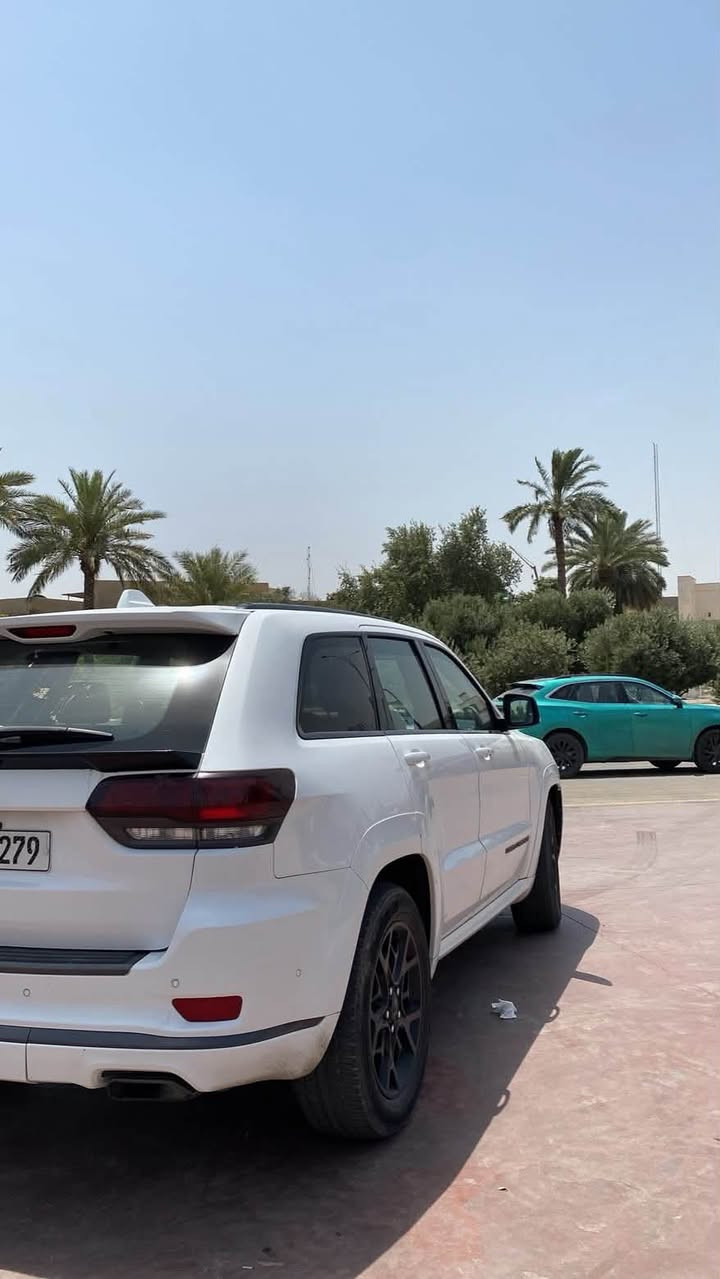 للبيع Jeep فئة X
***********
