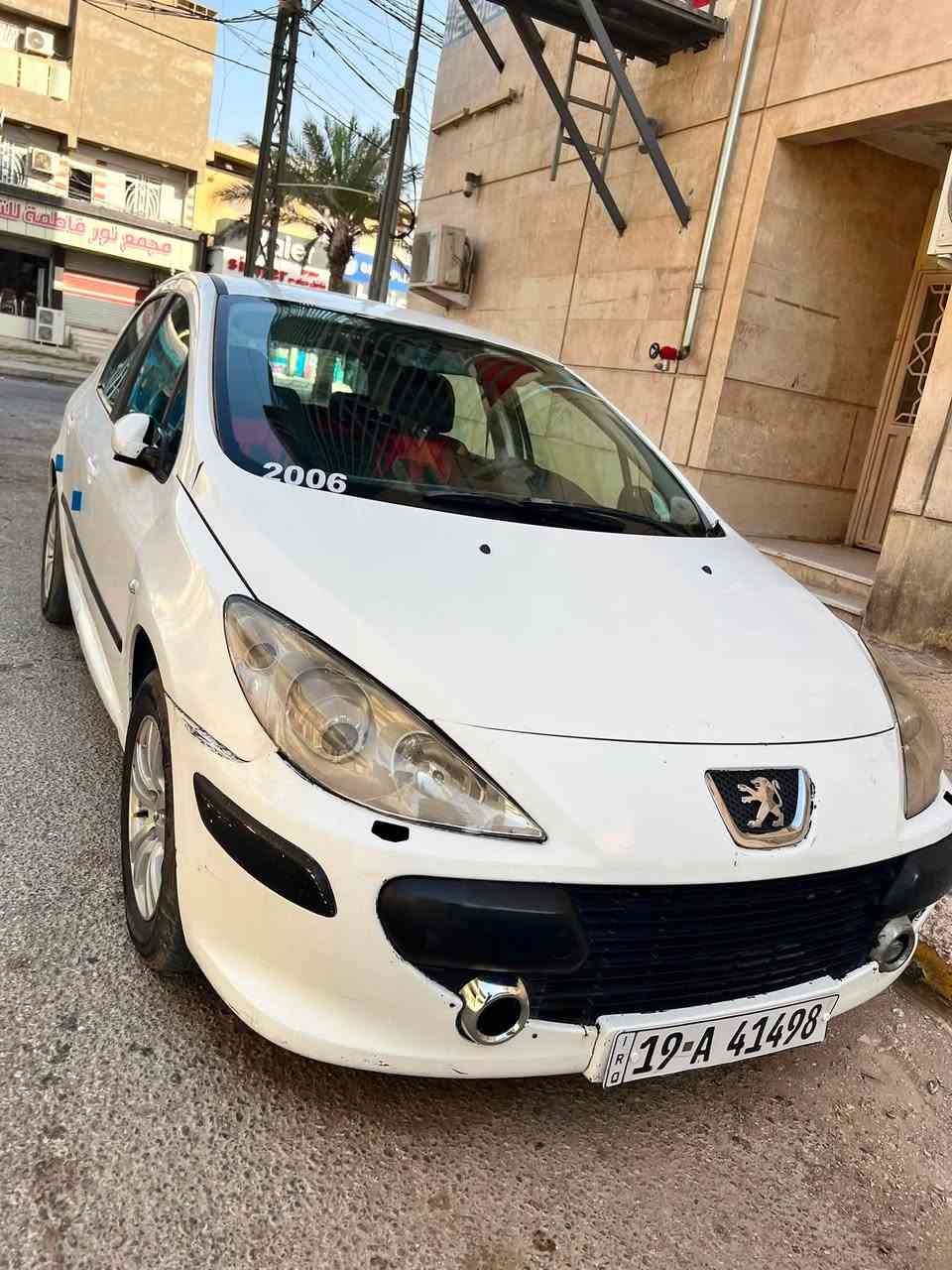 السلام عليكم
بيجو فرنسي 307 موديل 2006 رقم كربلاء هزه وسنويه جديده 

گير ومحرك مكفولات ( محرك 2000) التبريد شغال، بيهه صبغ بس البنيد مكان السياره كربلاء
السعر 53 وبيهه مجال بسيط 
***********
