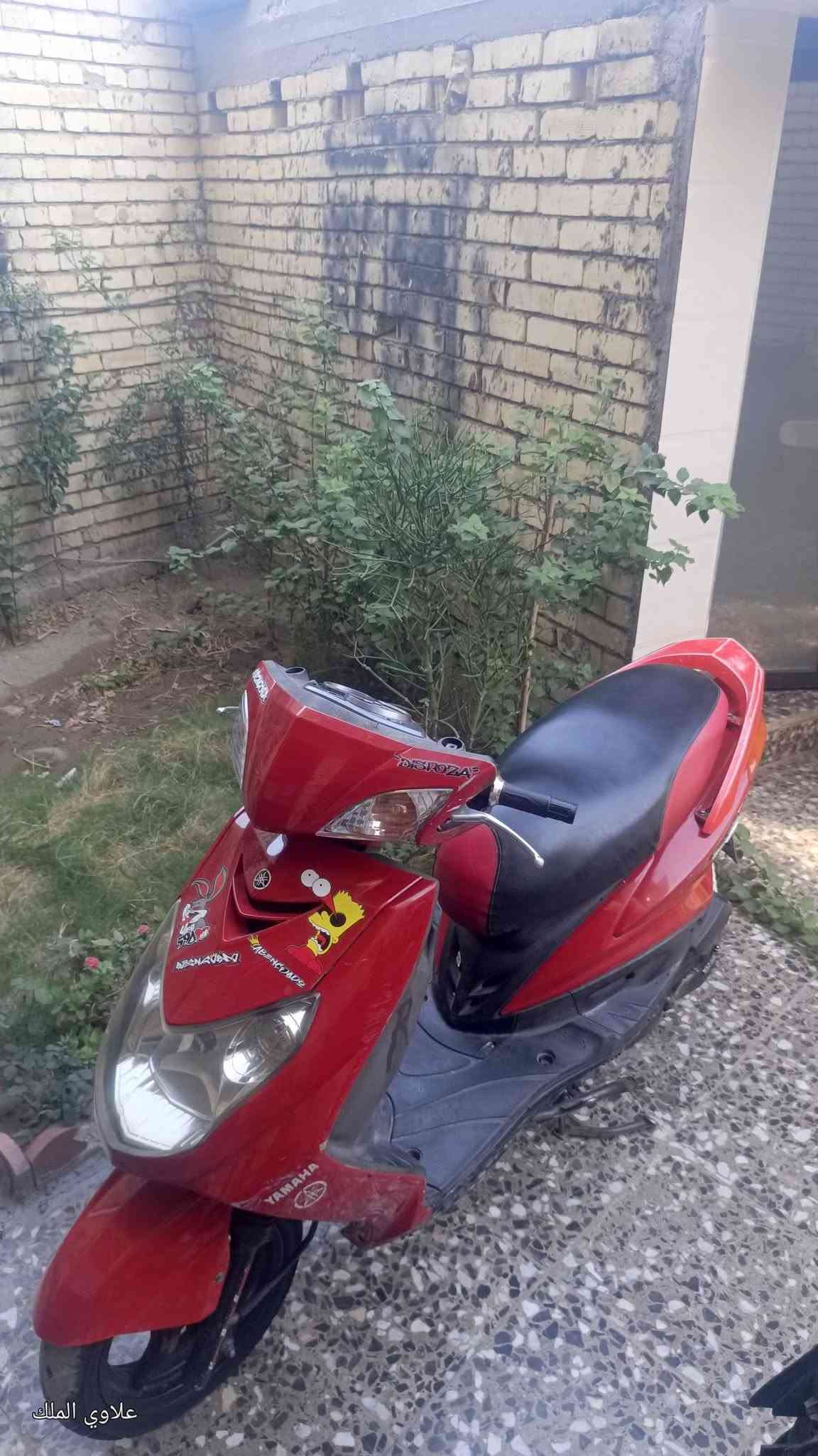 سلام عليكم
سكنس فحل
مكينه مكفول
كفرات كلها ختم واحد 
دراجه بلاديه 
كهربائيات كلها شغاله 
دشبول شغال
ما نقصها برغي 
سعرها 600وبيها مجال 
بغداد الغزاليه
***********
***********

نص مكتوب في الصور:
- علاوي الملك