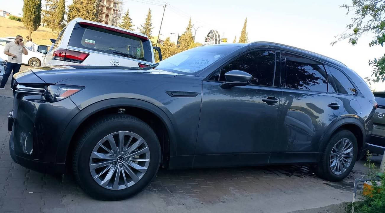 MAZDA CX-90 2024 PREFERRED PLUS

.. گیڕ و مکینە كارەبای بەشەرت  .. مکینە  6بستۆن   حخم ٣.٣L … سەیارەیەکی زۆرجوان و خاوێن و بێ مەسرەفە  زۆر  تازەية… سەیارەكە   بی بۆیاخە  بي  پارەچە  گۆڕاوە بی ناوگرتن بی ساردە   .. 
  سەیارەكە فول فول موصفات 

ناو رەش ، پانۆراما ،بصمە، دركا بصمە  ،راداری ئاوین ، كوشن نیو جلد ، كوشن گەرم و سارد 
راداري ٣٦٠  كامیرا ٣٦٠   ،سوکان ڤۆلیۆم ، تەحدید سورعە  ،  شاشه ، كاميرة  ، كوشن كارةبا  ، ئاوينة ئيشارات ،لايت ليد ، لایت ئۆتۆ  ، eco، تەبرید مرکزی، بلاجیکتۆر،حاسي دواوة .   CD,USB,AUX,

‎شوێن   ::::   سلیمانی 
 *********** السليمانية, العراق
