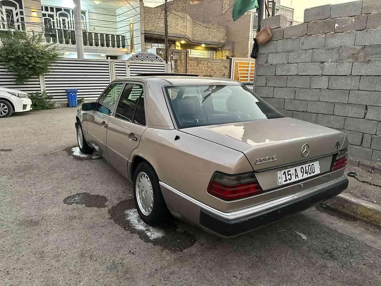 سلام عليكم مرسيدس 300E
موديل 1990رقم انبار مميز بسمي 
سياره محرك بلادي عنكبوت تبريد ثلج 
سياره بلاديه فقط كلير بدون معجون 
تخم تاير صدر حداديه دبلات قواعد كفاله بلاديه سياره تجي فتحه كشنات جلد دشبوله بعده جديد بطاينه بعده جدد خير من الله سياره السعر 75ورقه
مكاني بغداد فلكة حي نصر
شراي اتصل 
***********
