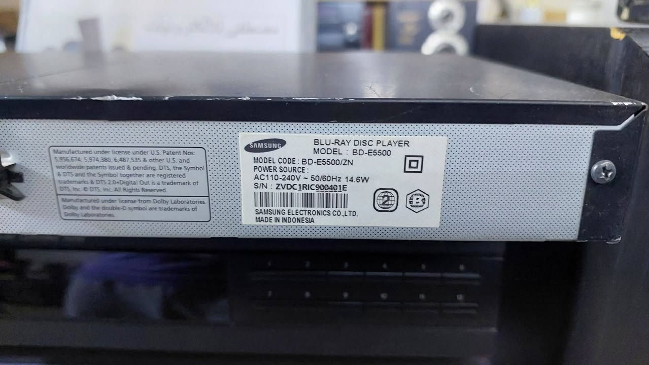 SAMSUNG BLURAY HD
السلام عليكم.. عرض #2026113
مشغل بلوراي سامسونك SAMSUNG bluray BD-E5500
يشغل أقراص bluray و DVD , جودة المخرج 1080P HD.
الجهاز يعمل بدون مشاكل، يباع بدون ريموت . 
السعر 45,000 دينار عراقي ..مكاني السليمانية .. 
توصيل 🛵 موجود كل محافظات العراق ..

Mustafa Electronics 
Audio , Video & Electronics
Whatsapp: ***********
