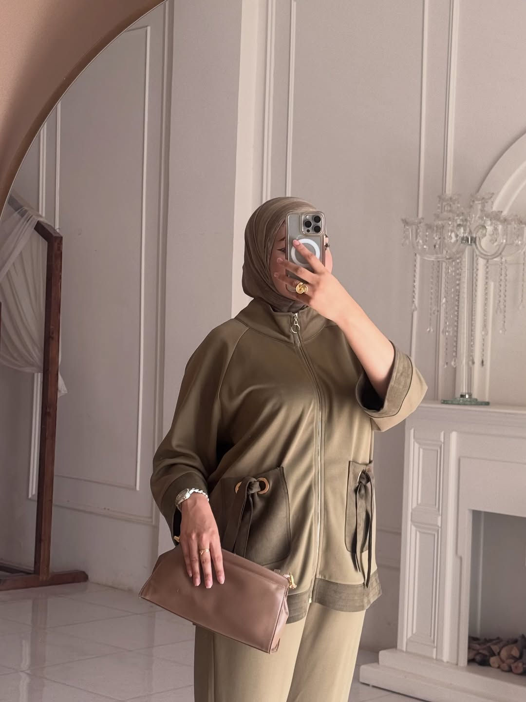 ملابس