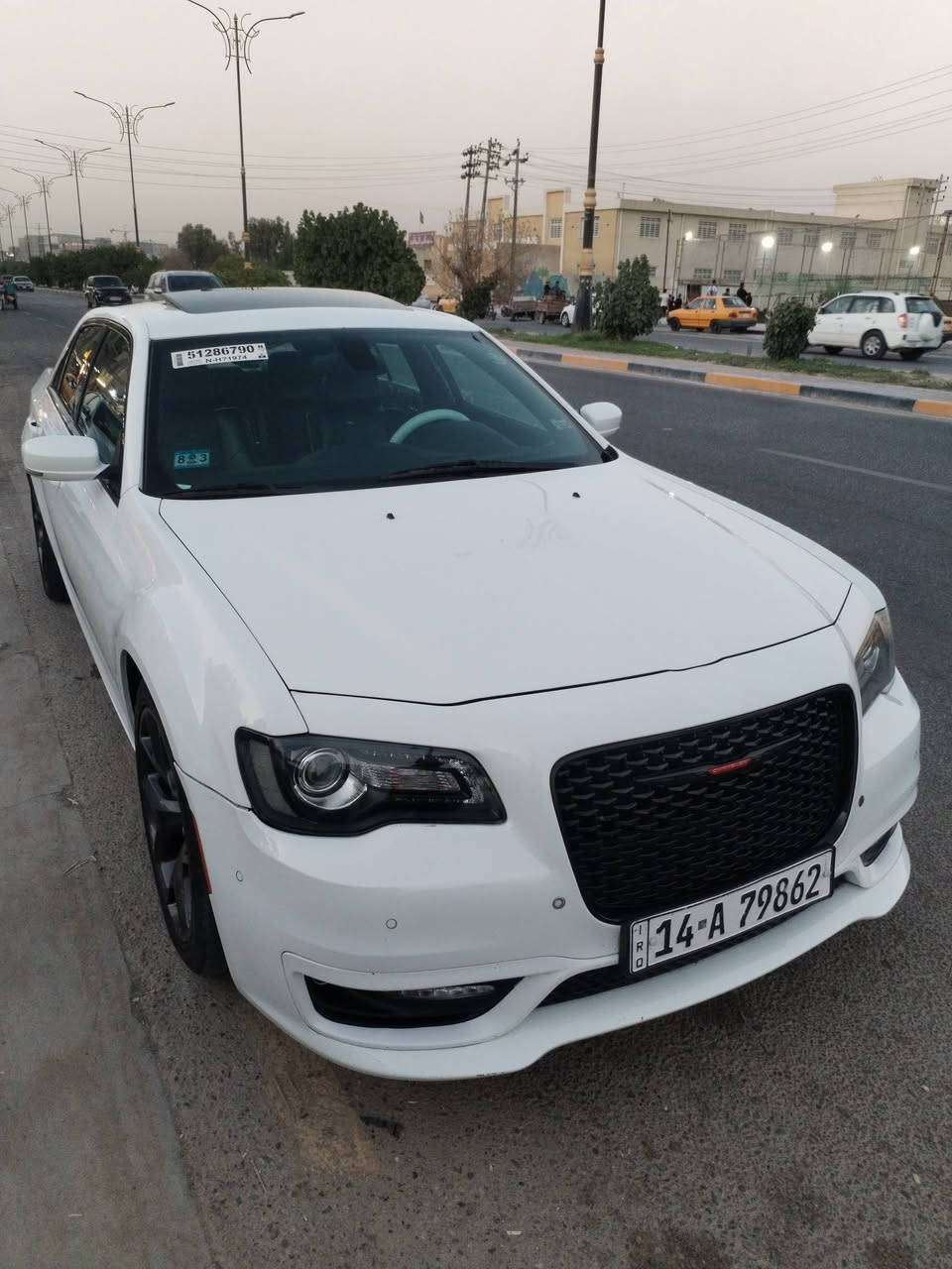 سلام عليكم من رخصت الادمن
موديل 22 اصل15 
مواصفات s 
فول مواصفات 
بچم عريض 
حساس خلفي امامي 
رادار 
برده خلفيه 
شفتات ستيرن
اشاير بلمري
ستيرن تدفئ 
ستيرن كهربائي 
ذاكره خزن 
كشنات تدفئ خلفي امامي 
سياره بدون حادث 
فقط جاملغ امامي كلير بدون فتح 
والباقي كفاله عامه 
عنوان السياره كربلاء 
ما متواجد على الفيس 
***********
