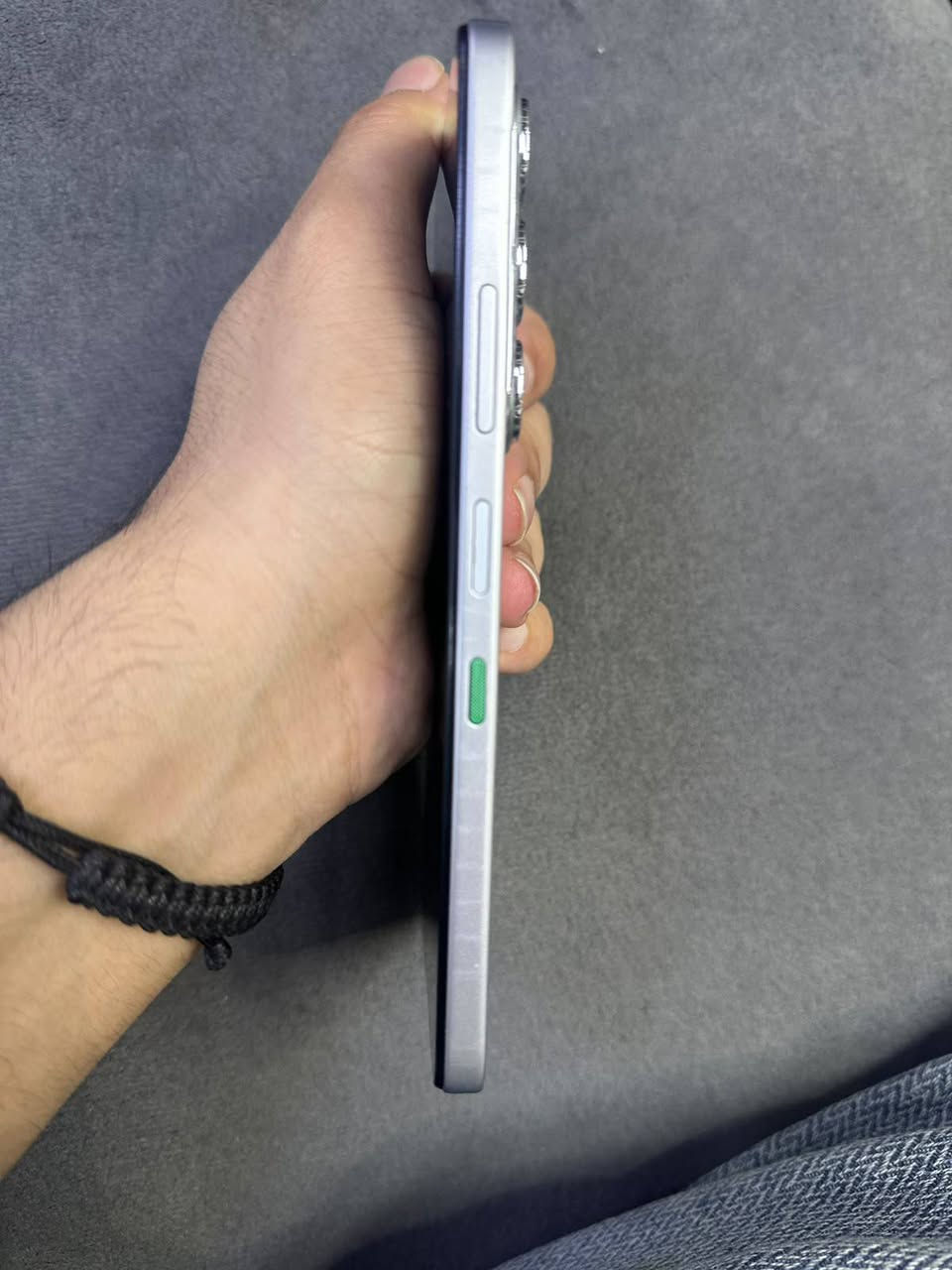 السلام عليكم infinix hot 60 i جهاز جديد قبل كم شهر اخذته ذاكرة 128 نضيف كلش سعره 170 بي مجال بسيط متواجد واتس اب ***********
