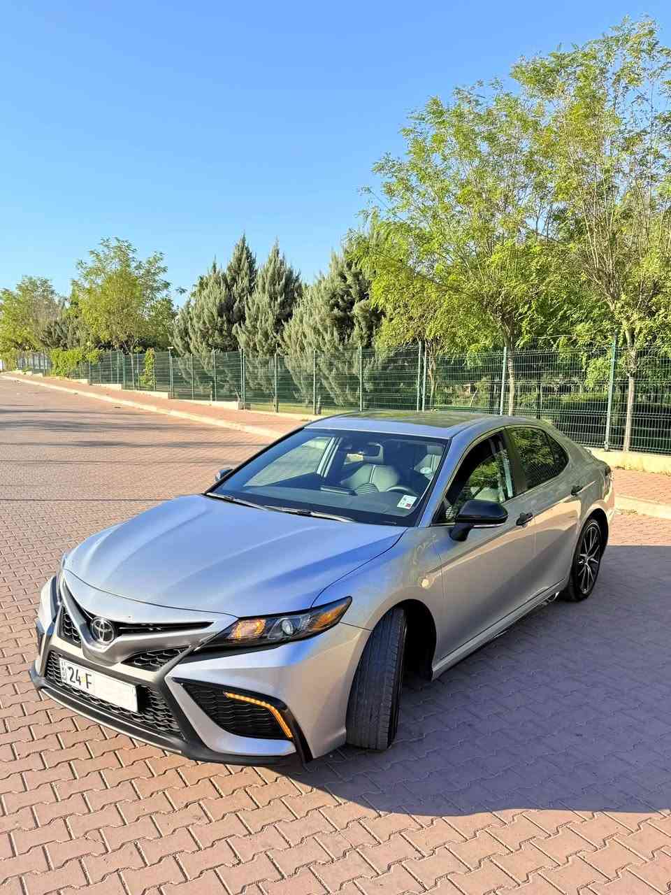 سلام عليكم 

TOYOTA CAMRY SE 2024

المواصفات SE ⬇️
-السيارة بدون فتحة 
-محرك 2.5  بقوة 203hp
-ماشية 23,000mil
-ويل حجم 18 
-2 سويج بلادي
-الارباك سليمة 100‎%‎
-طخم تايرات بلادي و جديد BRIDJESTON 
-إيشارة بل مرايات
-شاشة مع car play 
-طخم بگ لايت xse بلادي على 
-داخلى كامل ليد 48 لون
-رادارات امامي مع خلفي
-ثلاثة انضمة قيادة (eco-normal-sport)
-تبريد قطعتين 
-بلاجكتور ليد بلادي 
-كشنات جلد و جهة سائق كهربائي 

-السيارة جديدة وماناقصها اي شي وضع شركة وبجمها كبس حتا دعامية الامامي بدون صبغ. 
-الضرر سطحي جملغ الخلفي مع قباغ صندوق صبغ شرط بدون شاصي و بدون حوض و كافة الارباكات سليمة. 

-السعر  / 197$ ورقة و مجال بسيط
-عنوان  /  عقرة 
-رقم الهاتف  /  ***********
