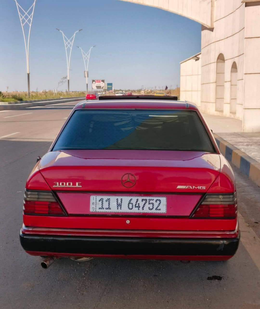 مارسدس دب مديل 1987
كير ومكينه شرط حداديه جديده تخم تاير جدد غرفه جديده منضومه زنون كامله  كهربائيات كلها شغاله
تبريد ثلج سنويه ورقم جديده بآسمي مداور
سياره عليها ادامه كامله من بلكات ونوزلات وفيت بم
مكانها ناصريه مركز 
السعر 58 وبيها مجال بصيط
***********
