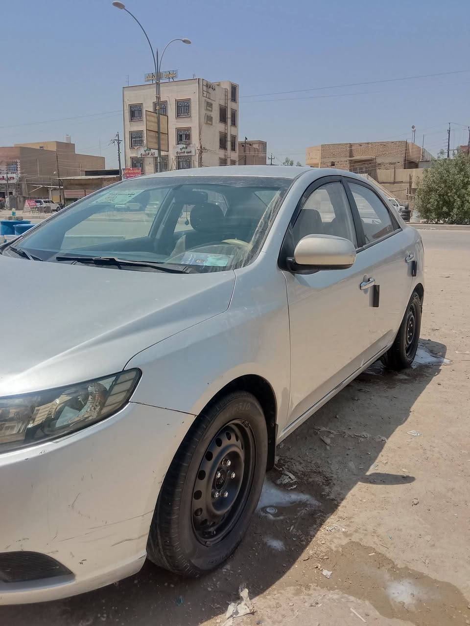 سيراتو خليجي مكفوله من الضربة والصبغ والتبديل بيه شخوط بسيطه كير محرك حداديه تخم تاير تبريد جاهزات السياره جاهزه مابيها اي نقص رقم بغداد تحويل مباشر السعر 83 مكاني بابل للاستفسار ***********
