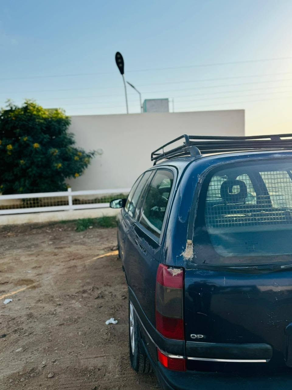 سلام عليكم اوبل بزوان للبيع موديل ٩٥ مكينه محوار بطه سياره خير من الله السعر 35 بيه مجال ***********

