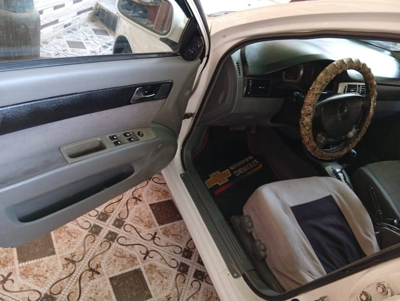 السلام عليكم اوبترااا موديل 2009خليجي اصل اوبترااا  رقم بغداد دولي شرط التحويل سنويه وهزه جديده السياره جاهزه من كلشي مكينه كير حداديه تبريد ثلج تخم تاير كهربائيات كلها شغاله السياره احلى من الصور بيها مكانات صبغ ابيع حزام بدون ضرر قوي مكاني بابل السعر 57وبيها مجال لشراي اتصل وتدلل ***********
