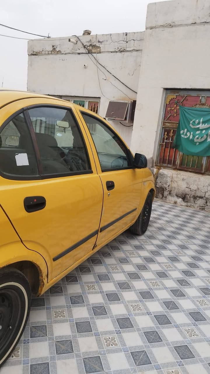 طيبه للبيع مكفوله من كل شي
هيئه وغرامات مصفره 
مديل 2017
باسمي 
رقم،، ***********
المكان،  كوت، حي الجهاد 
السعر 35$
وبيه مجال للعزاز
غير متواجدع الفيس
