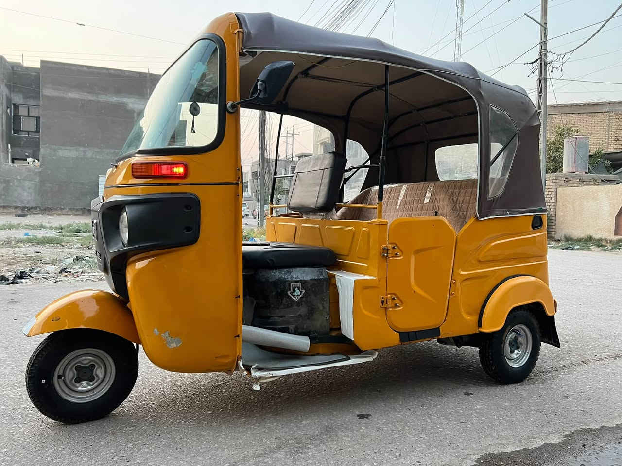 السلام عليكم تكتك للبيع مديل 21 رقم وسنويه تحويل ثاني يوم تكتك كدامك موضح بلصور دوس معمره وضربه بلغد مبينه كدامك والمكينه خير من الله لاتنقيص ولا تبخير كبل للشارع ستفسار اكثر على رقم ***********￼ عنوان بابل الاسكندريه
