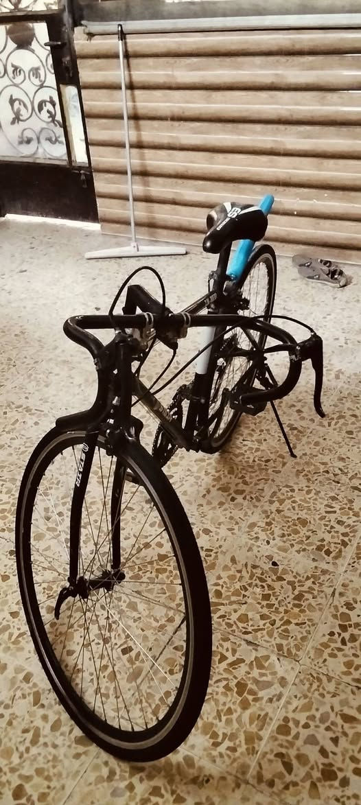 سلام عليكم بياسكل رياضي للبيع جديد بدالات شغاله بركات امامي خلفي شغالات للستفسار على رقم ***********
