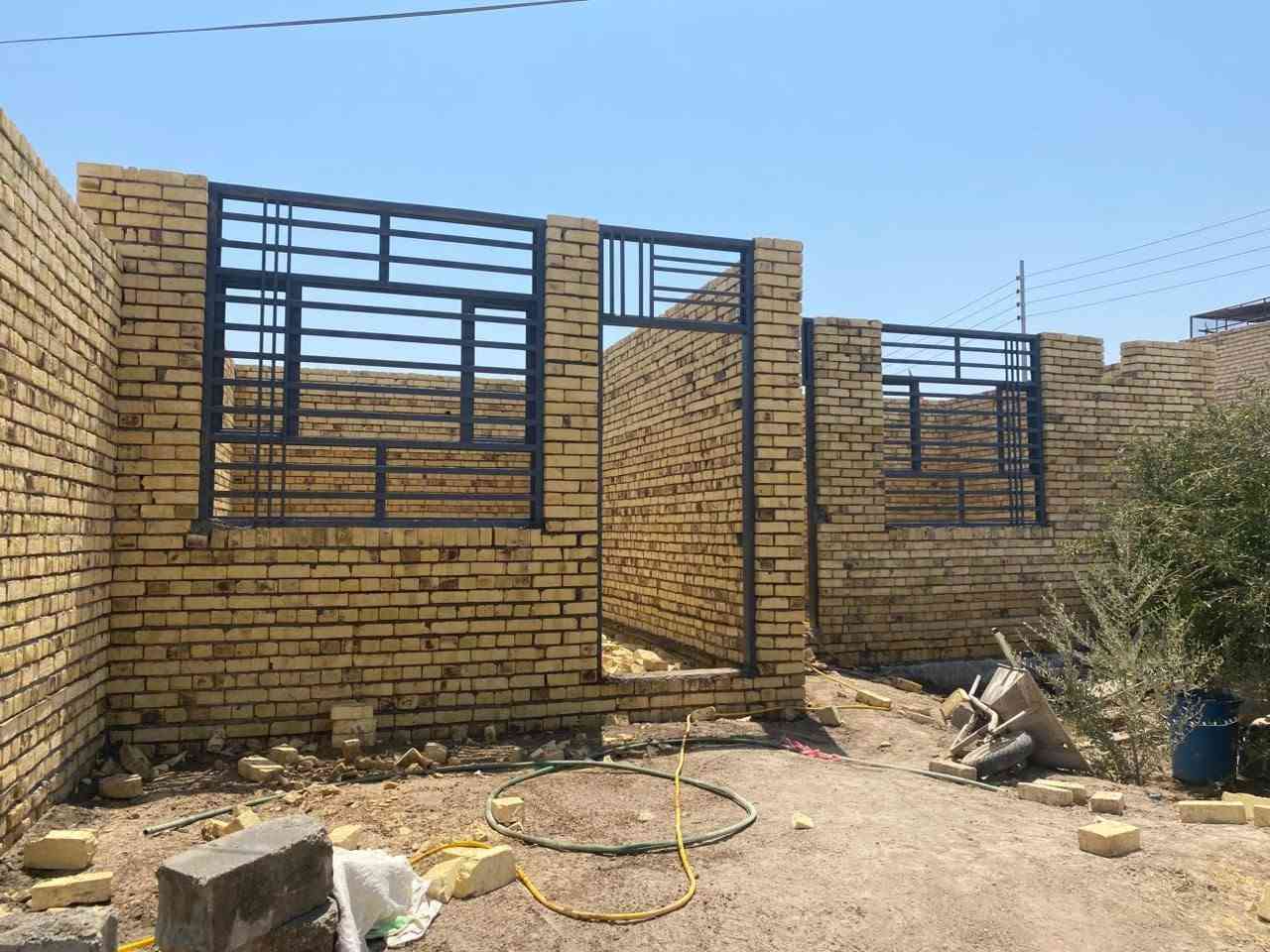 خلفه بنيان متفرق حجر طابوك بلوك فرمستون مكطوعه باليومين ***********هاذ رقمي بالخدمه وات ساب او اتصل انسب الأسعار وعمل ممتاز
