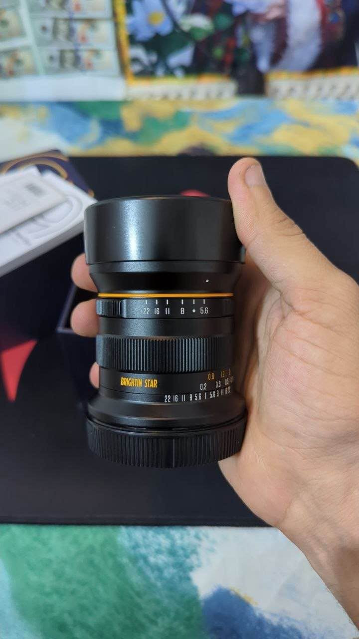عدسة الترا وايد زاوية الروىية 9mm/ تحكم يدوي 
فتحة العدسة خمسة /.6
مخصصة لكامرا كانون فول فريم 
canon RFmount 
السعر 400 بغداد, العراق
