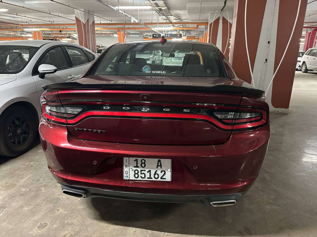 دوج جارجر ٢٠١٨ لون كرزي 
فئة SXT PLUS BLACK TOP 

رقم بابل

ماشية. :- 74,000كيلومتر 

المواصفات 

محرك ٦ سلندر ٣٦٠٠ 

لايت زنون 

كامرة دوارة 

حساسات خلفية 

شاشة كبيرة 

مرآة عاكسة كهربائية 

تشغيل عن بعدّ 

كشنات تدفئة 

تبريد ثلج 

محرك وكير وكهربائيات مكفولات 

بعض الشخوط في السيارة 

سنوية جديدة نافذة لغاية 2029 
الحادث :-

فقط جاملغ وبنيد 

تصليح الجاملغ مع تبديل البنيد

للتواصل رقم الموديل : - ***********

— at ‎الحلة محافظة بابل‎.

