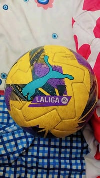 السلام وعليكم كره بوما اصليه مال الدوري الاسباني